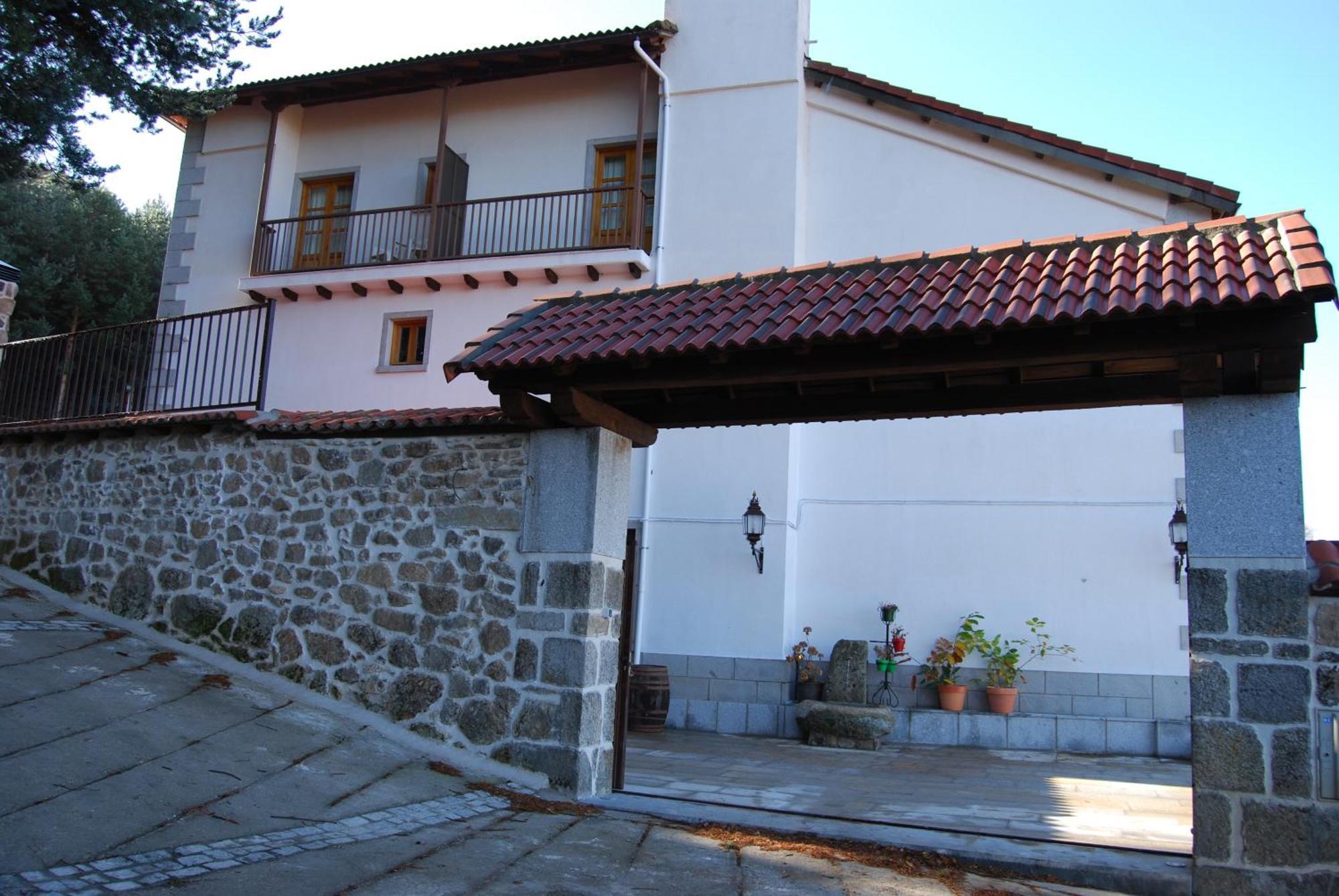 Hotel Cinco Castanos Candelario Extérieur photo