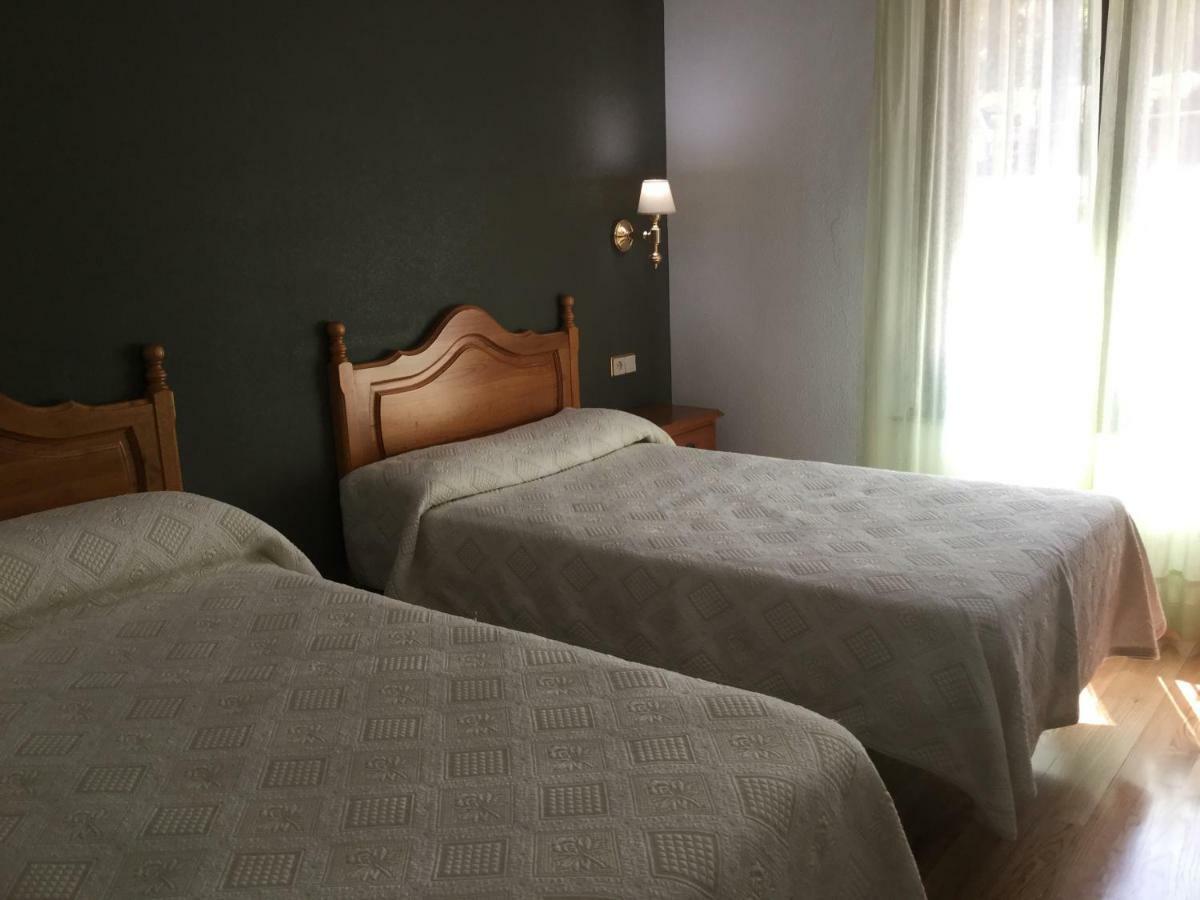Hotel Cinco Castanos Candelario Extérieur photo